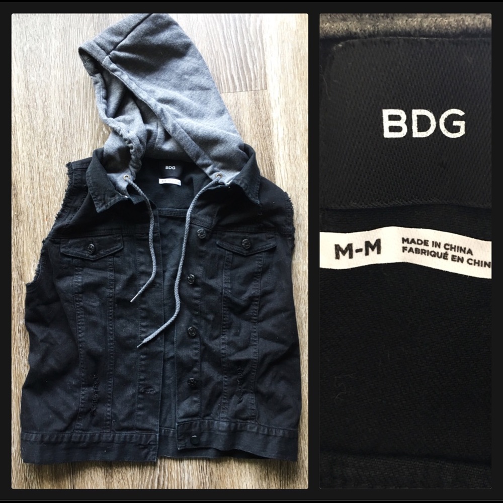 BDG BLACK DENIM VEST